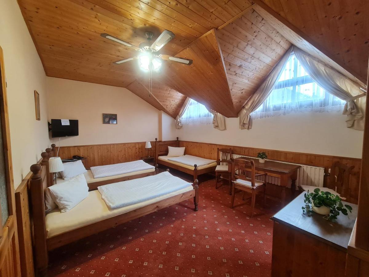 Garni Hotel Asas*** موست المظهر الخارجي الصورة