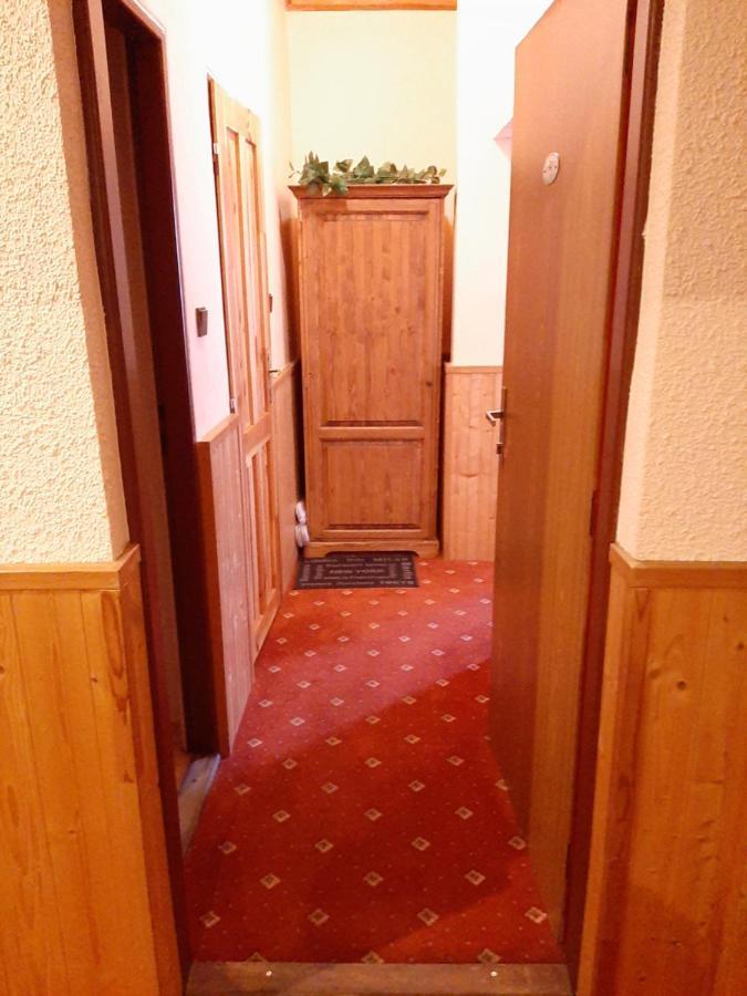 Garni Hotel Asas*** موست المظهر الخارجي الصورة