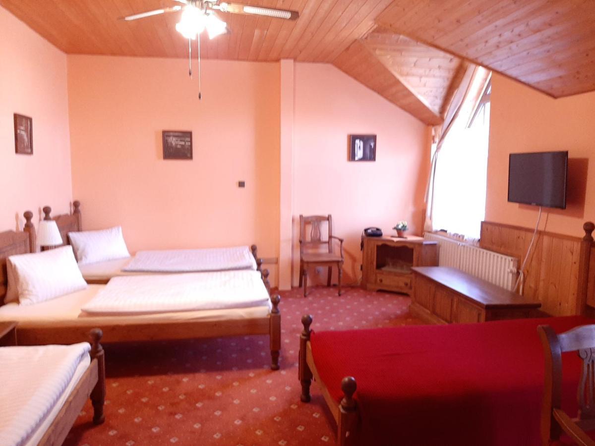 Garni Hotel Asas*** موست المظهر الخارجي الصورة