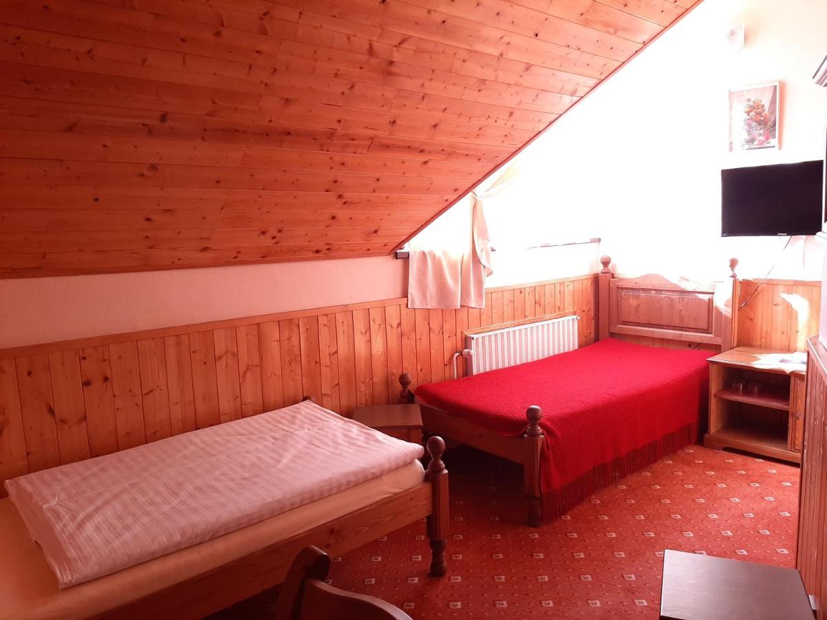 Garni Hotel Asas*** موست المظهر الخارجي الصورة