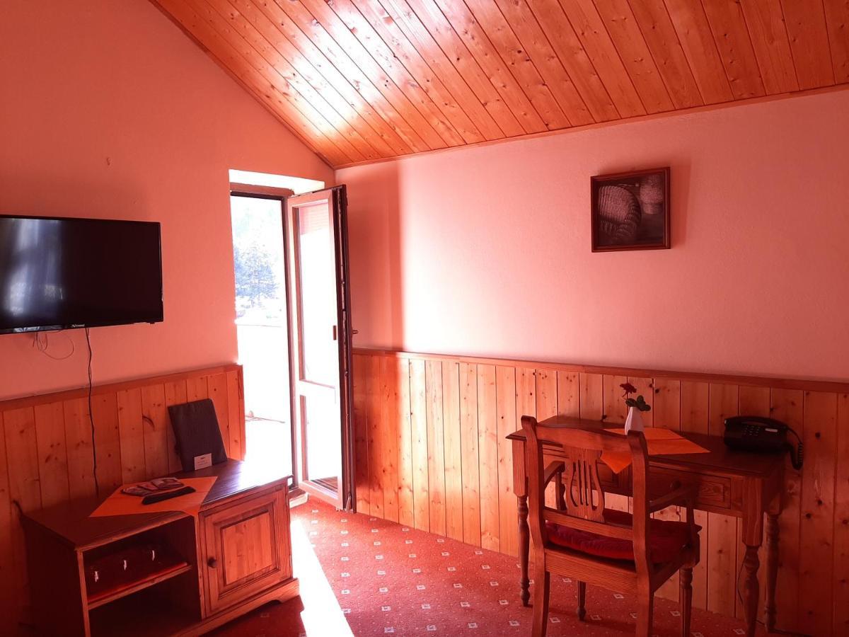Garni Hotel Asas*** موست المظهر الخارجي الصورة